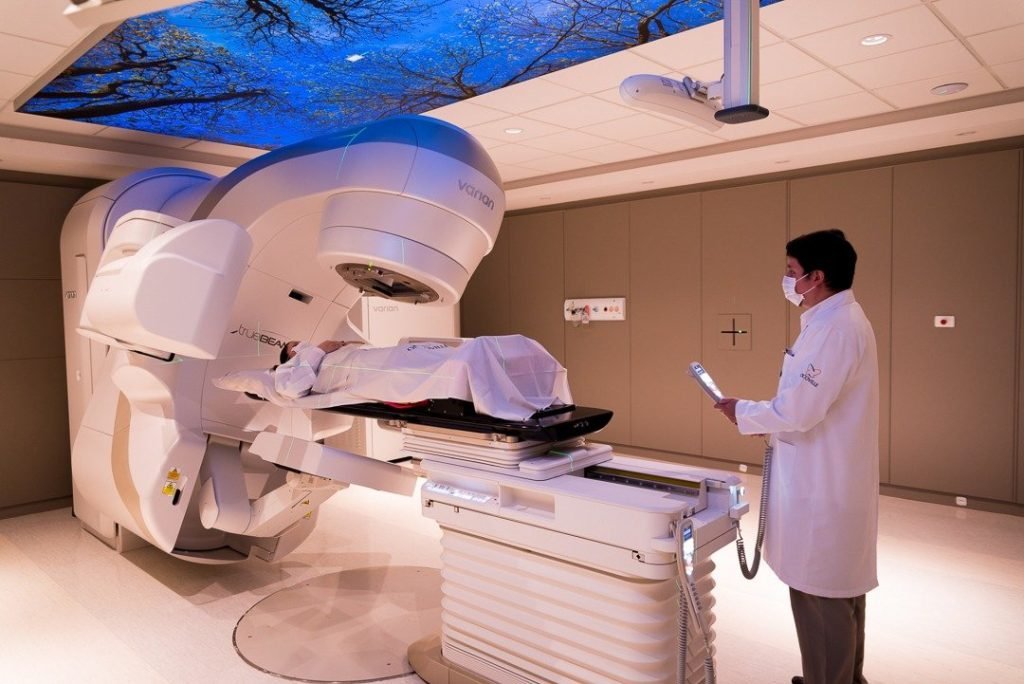 Descubra quando a radioterapia pode ter poucas sessões