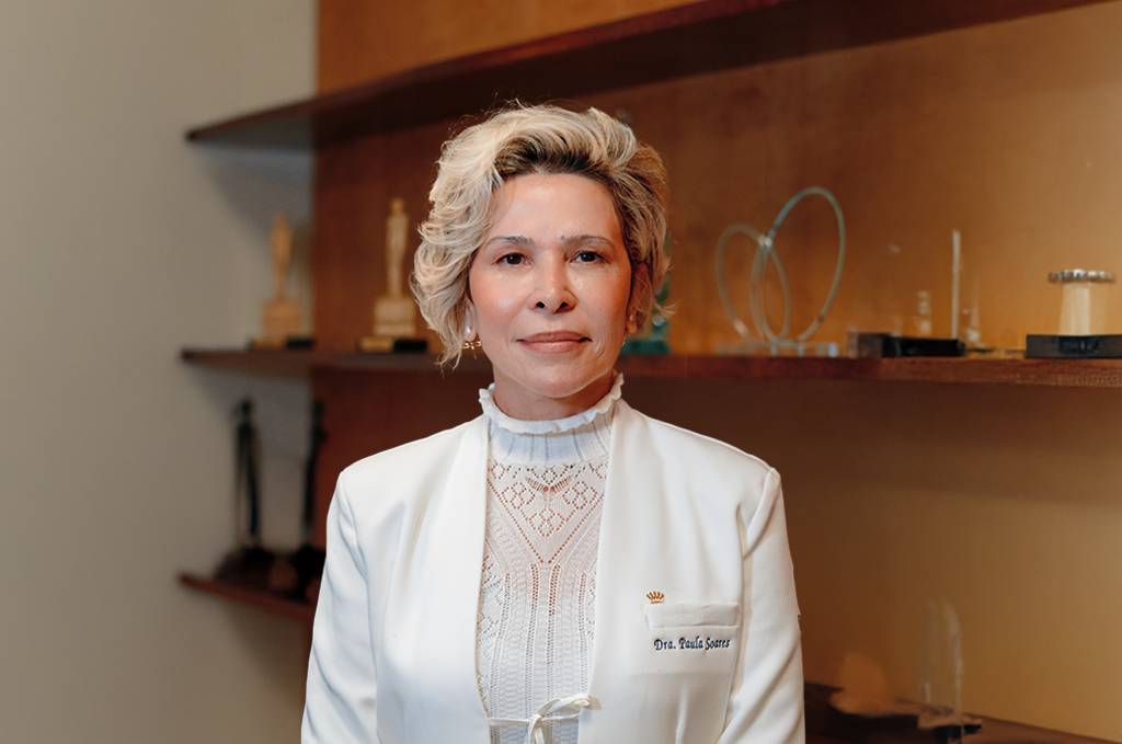 Dra. Paula Régia Machado Soares